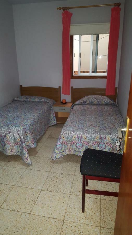 Habitaciones Javi Los Abrigos Golf Del Sur Bagian luar foto